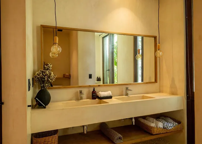 Teva Tulum, Aldea Zama